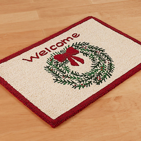 Chandler 4 Corners 2' x 3' Hooked Rug, Winter Welcome Wreath